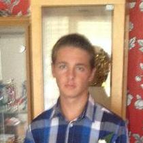 Adrien08700